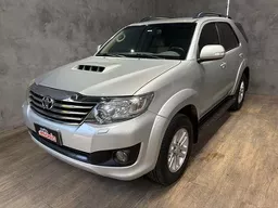 Toyota Hilux SW4