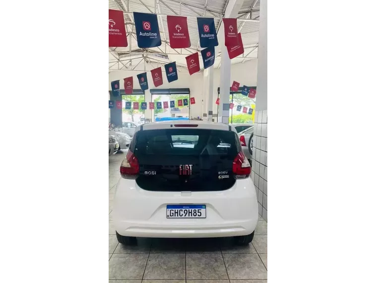 Fiat Mobi Branco 2