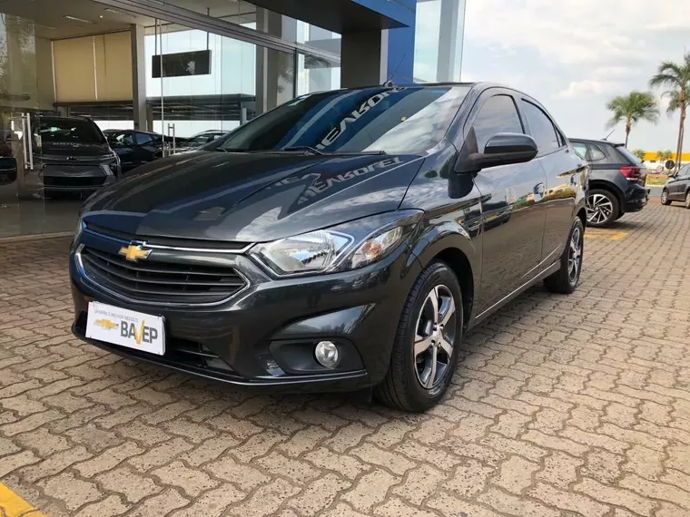 Chevrolet Prisma Cinza 4