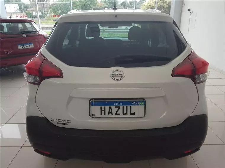 Nissan Kicks Branco 6