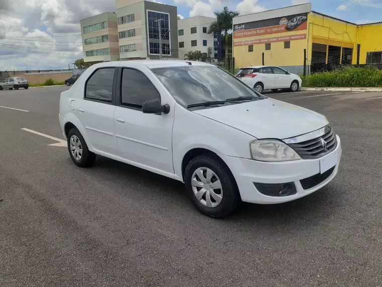 Renault Logan Branco 8