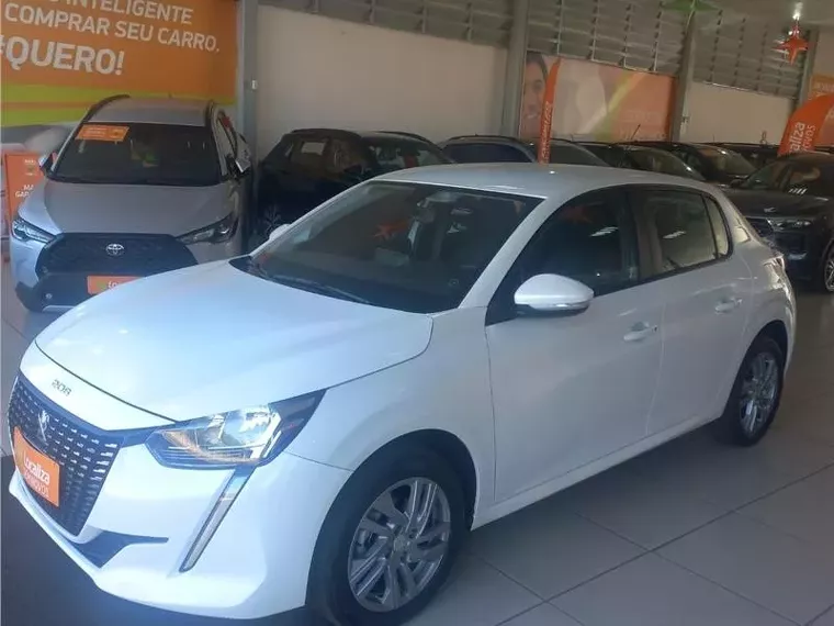 Peugeot 208 Branco 3