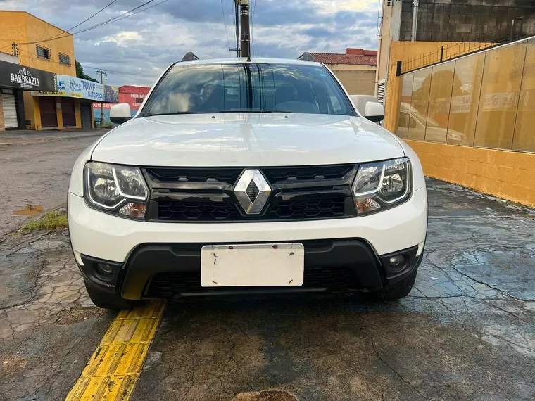 Renault Oroch Branco 6