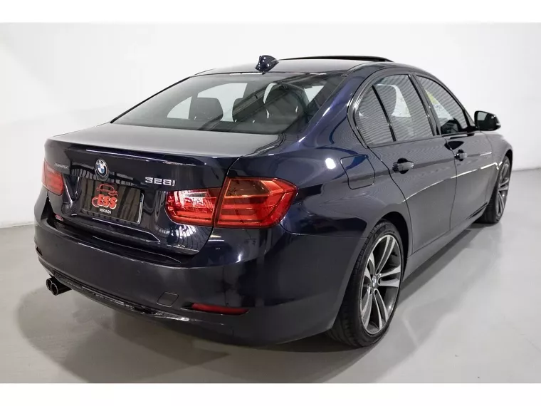 BMW 328i Azul 9