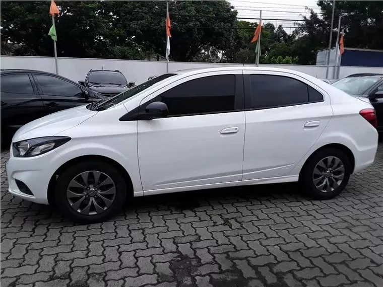 Chevrolet Onix Branco 7