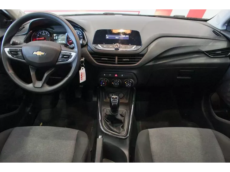 Chevrolet Onix Preto 14