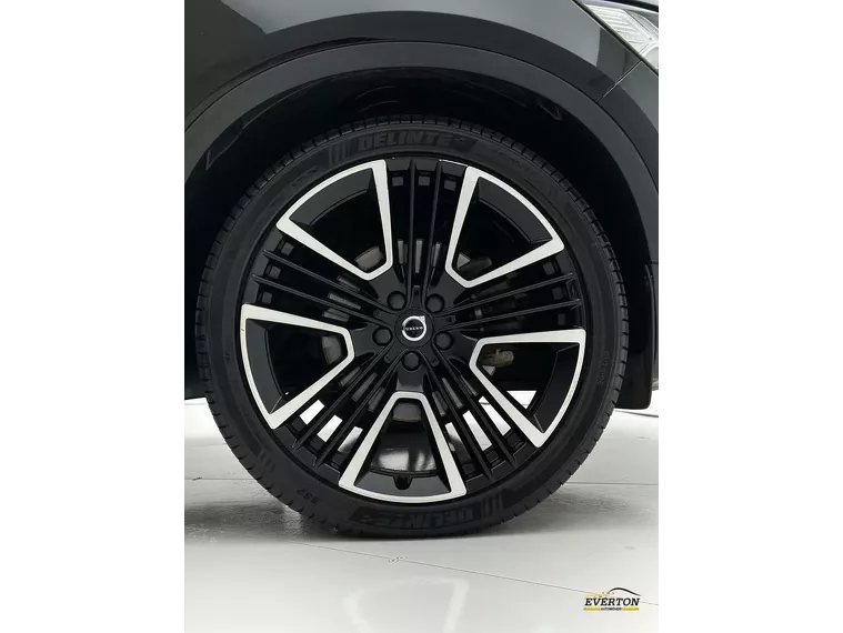 Volvo XC40 Preto 20