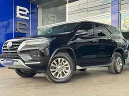 Toyota Hilux SW4
