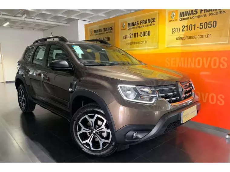 Renault Duster Marrom 11