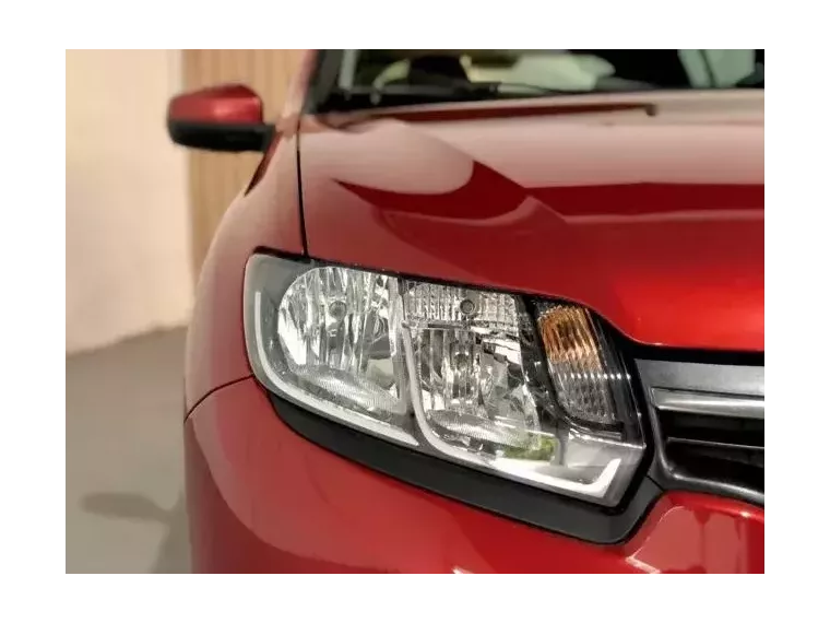 Renault Sandero Vermelho 8