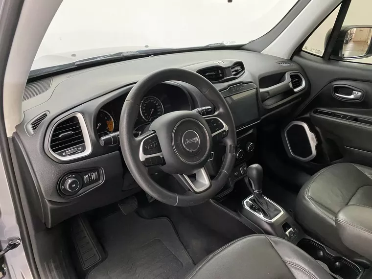 Jeep Renegade Prata 32