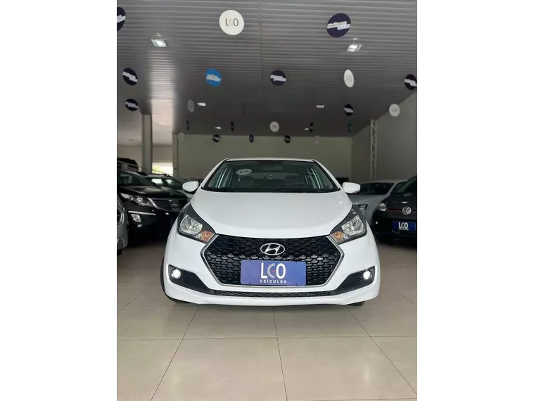 Hyundai HB20S Branco 4