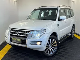 Mitsubishi Pajero Full