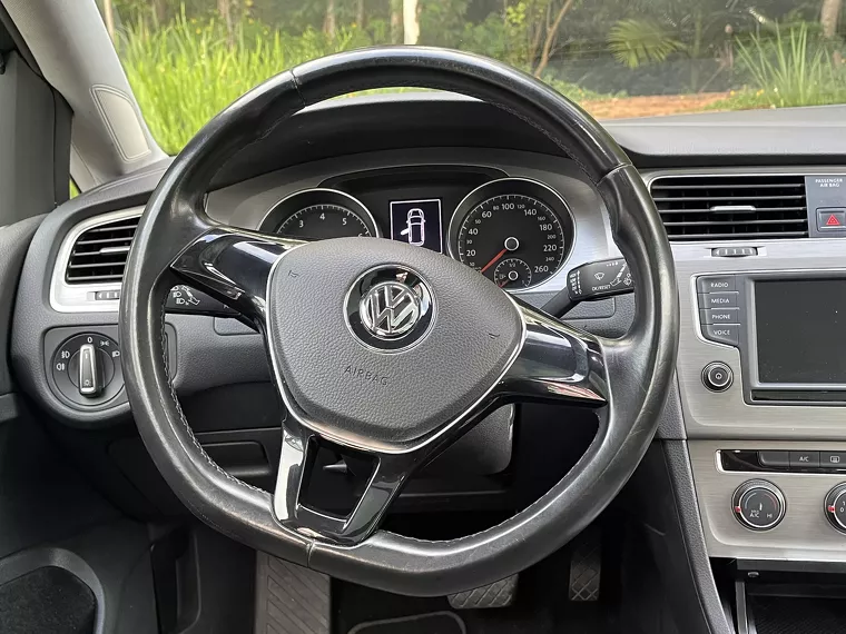 Volkswagen Golf Preto 10