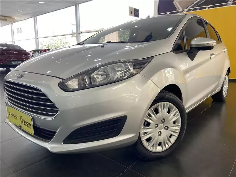 Ford Fiesta Prata 6