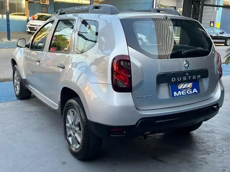 Renault Duster Prata 7