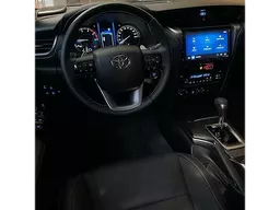 Toyota Hilux SW4