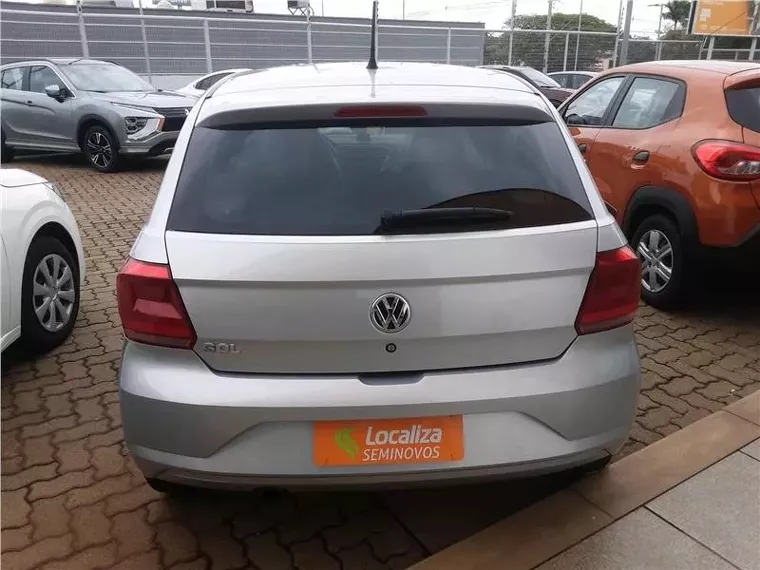 Volkswagen Gol Prata 9