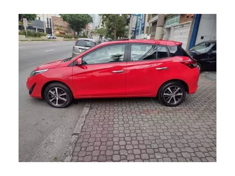 Toyota Yaris Vermelho 5