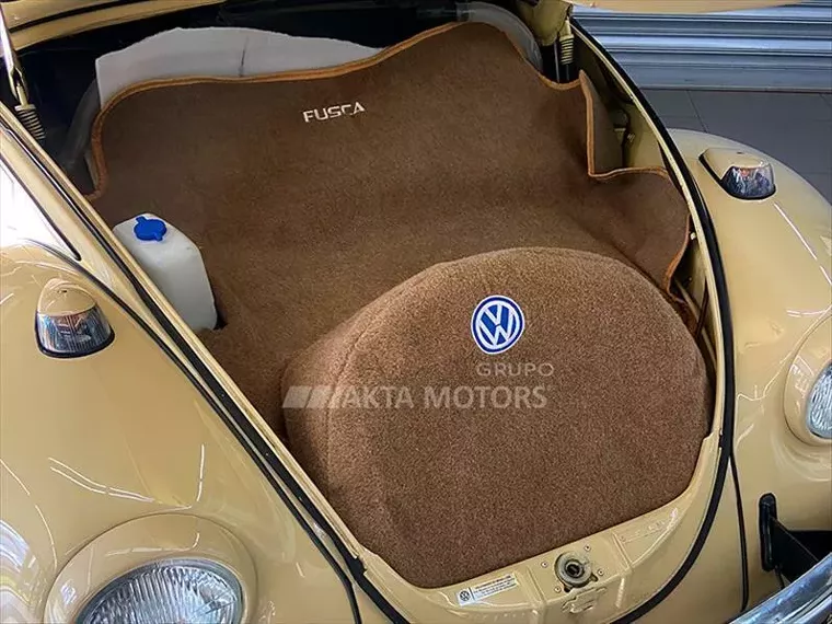 Volkswagen Fusca Bege 13