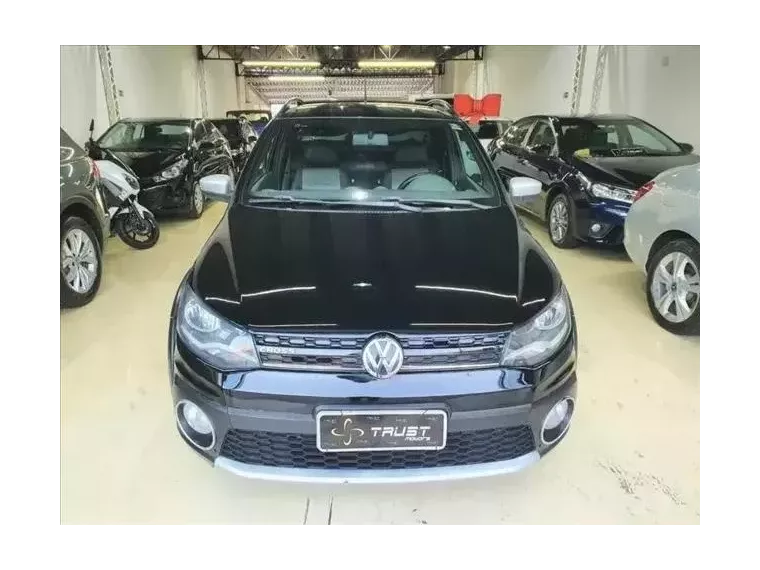 Volkswagen Saveiro Preto 7