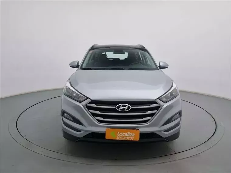 Hyundai Tucson Prata 13