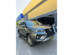 Toyota Hilux SW4