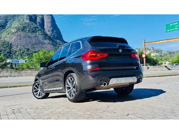 BMW X3 Cinza 18