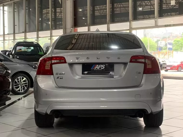 Volvo S60 Prata 6