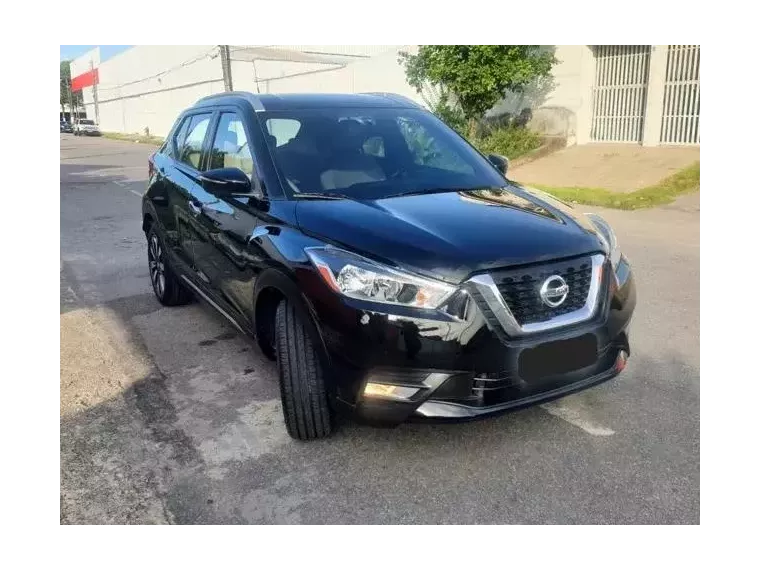 Nissan Kicks Preto 1