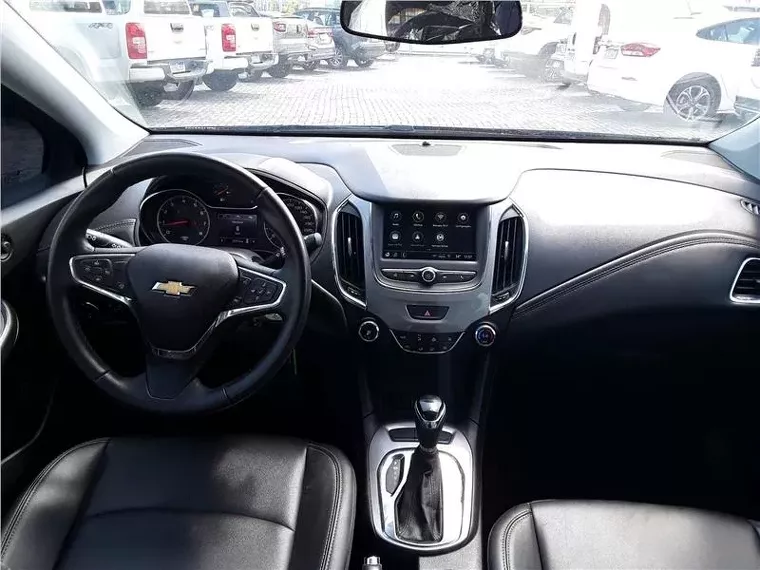 Chevrolet Cruze Preto 8