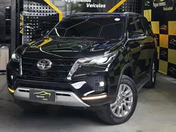 Toyota Hilux SW4