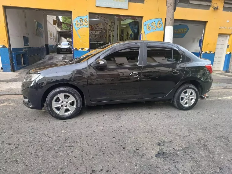 Renault Logan Preto 5