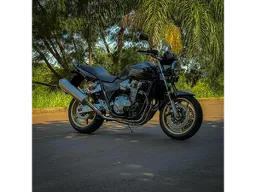 CB 1300