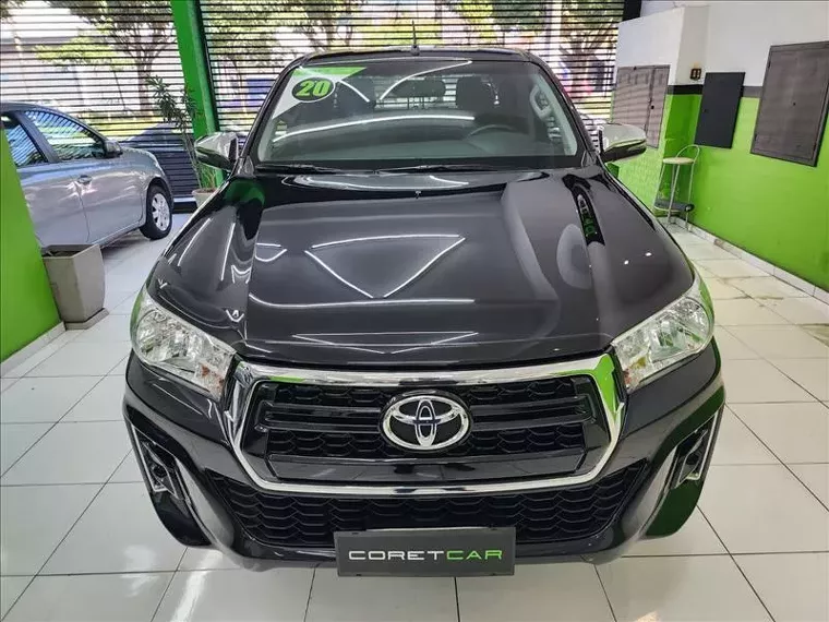 Toyota Hilux Preto 8