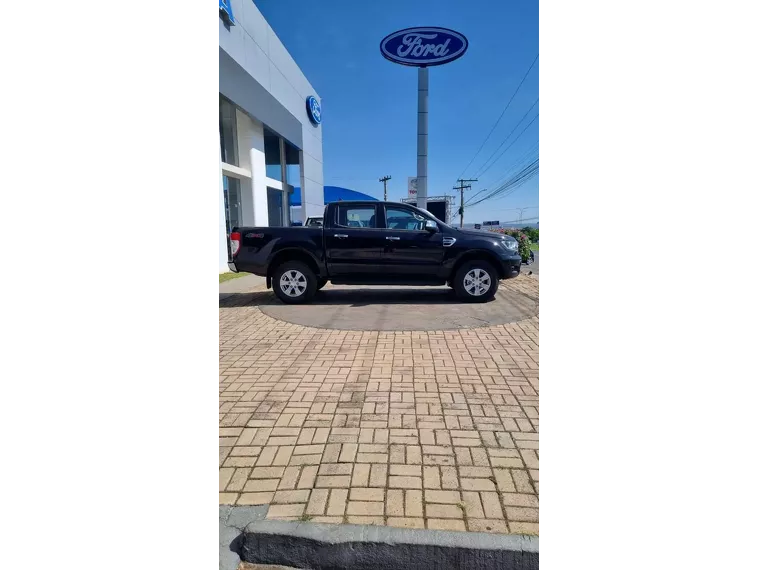 Ford Ranger Preto 7