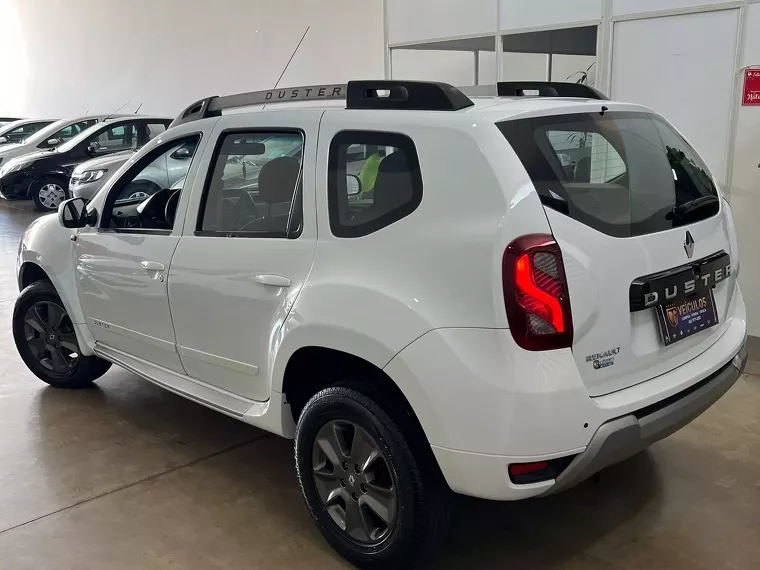 Renault Duster Branco 10