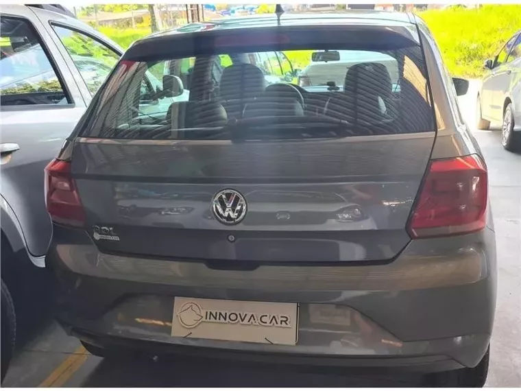 Volkswagen Gol Cinza 10