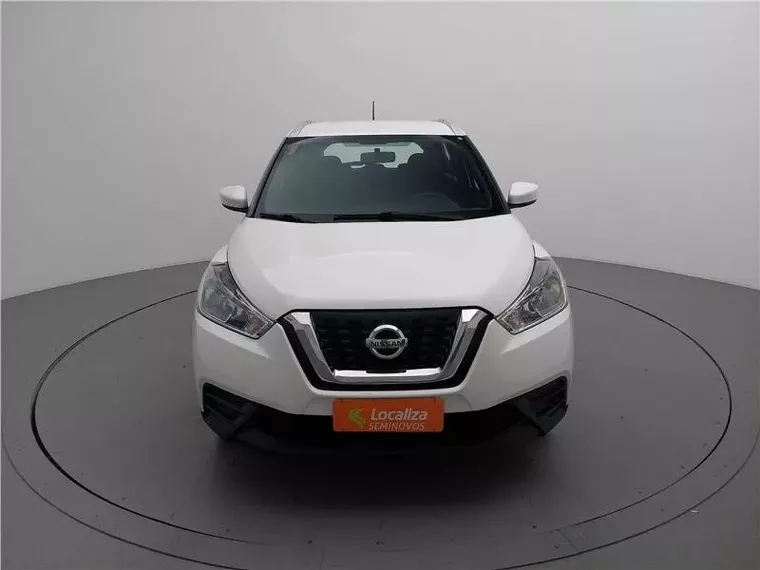 Nissan Kicks Branco 12