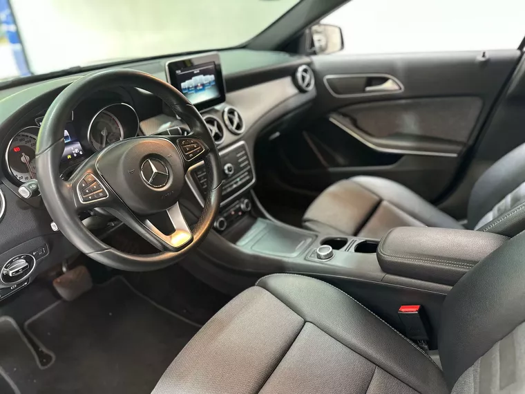 Mercedes-benz GLA 200 Preto 9