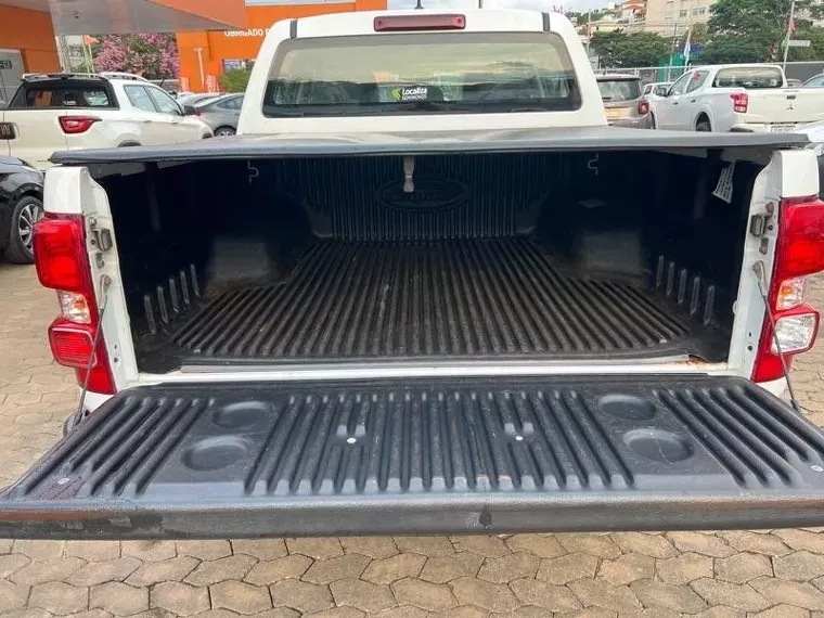 Chevrolet S10 Branco 14