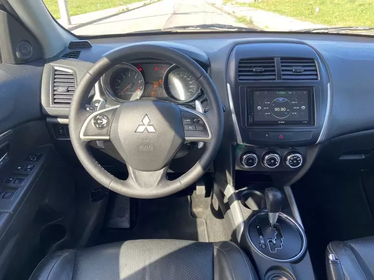 Mitsubishi ASX Branco 3