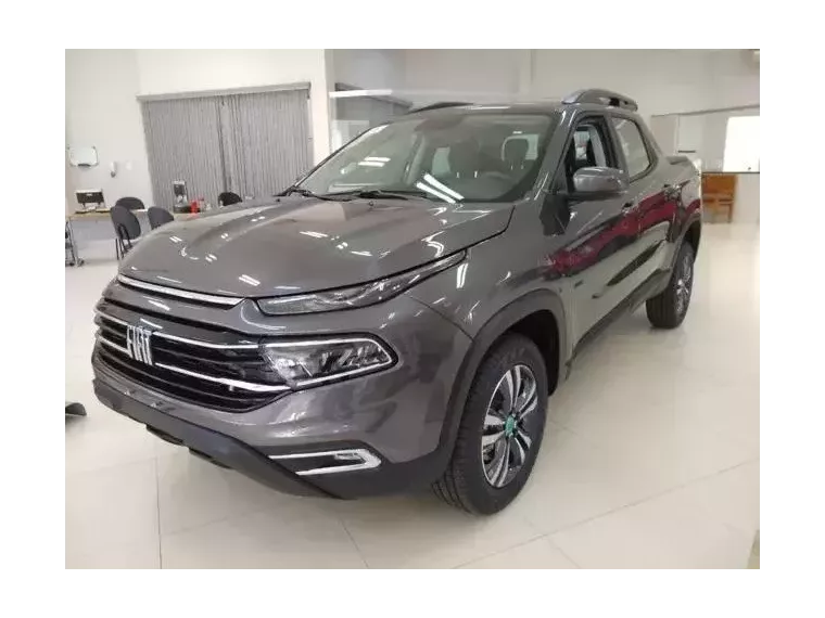 Fiat Toro Cinza 1