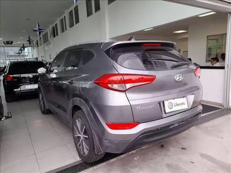 Hyundai Tucson Cinza 12