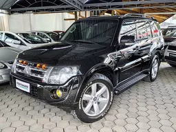 Mitsubishi Pajero Full
