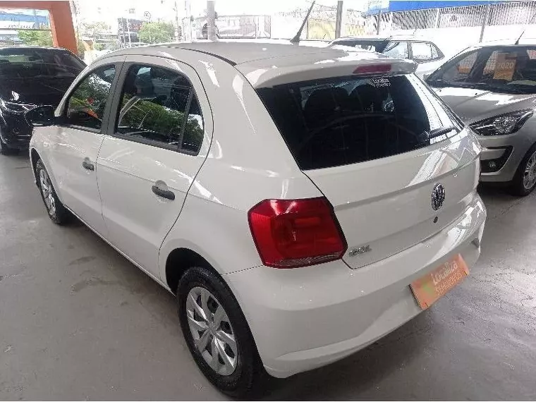 Volkswagen Gol Branco 9