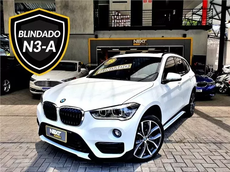 BMW X1 Branco 5