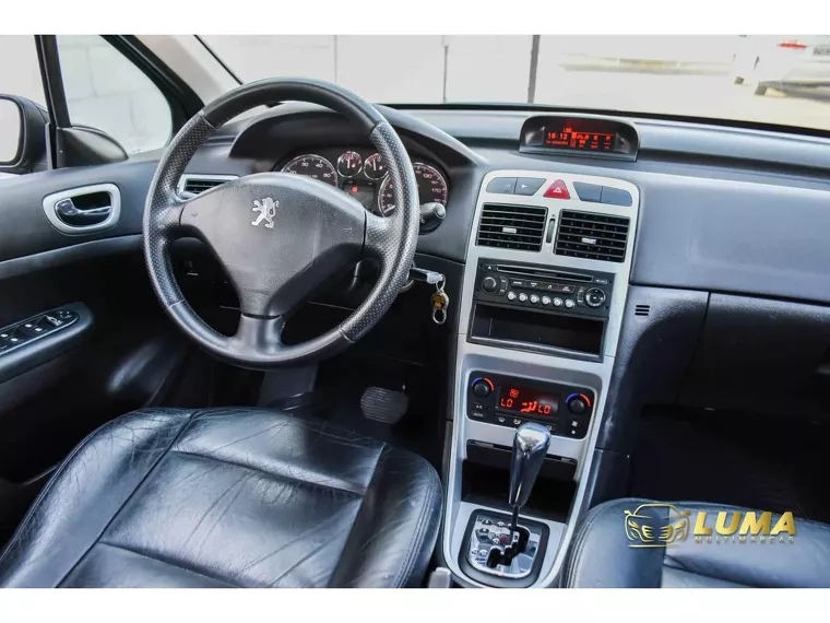 Peugeot 307 Preto 8