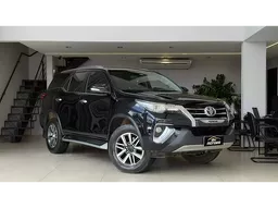 Toyota Hilux SW4