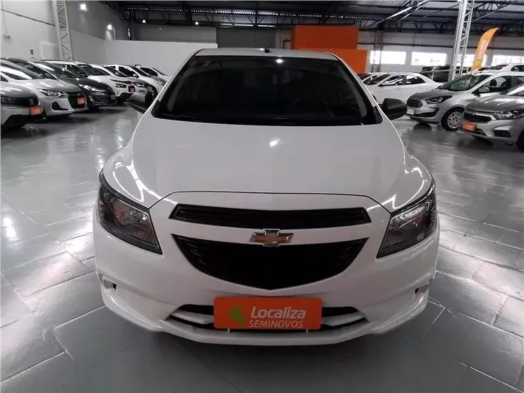 Chevrolet Onix Branco 8